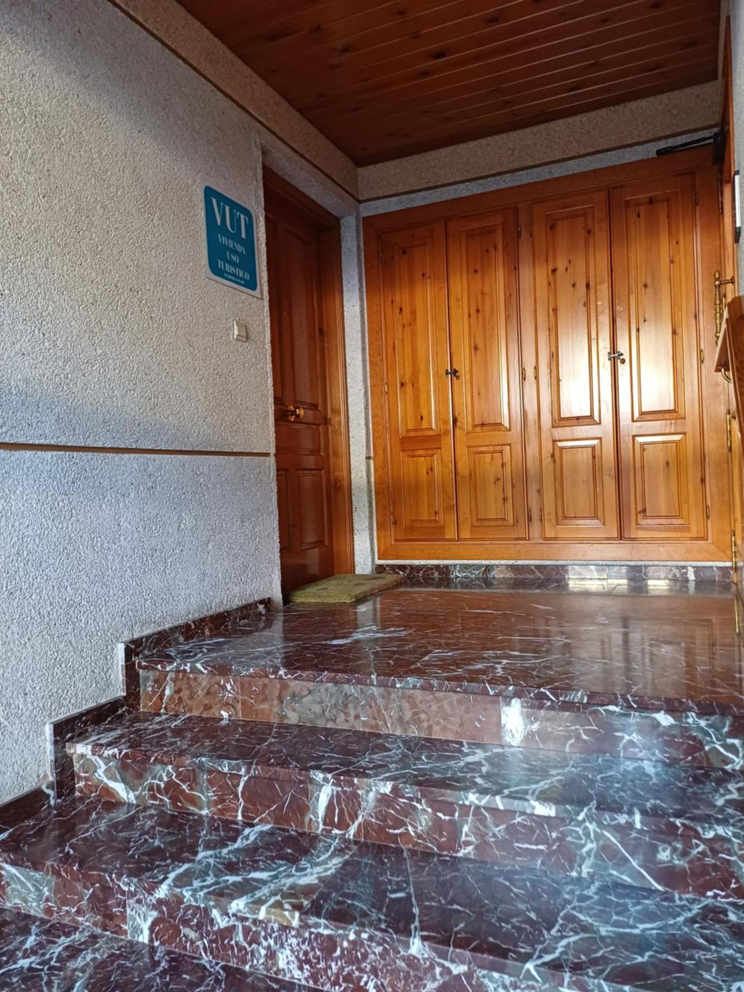 Apartamento Puerta Del Pirineo Sabiñánigo المظهر الخارجي الصورة